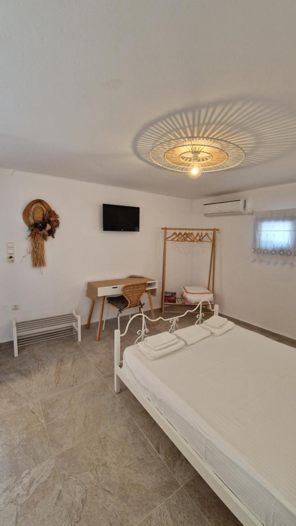 Anamnisi Studio Αδάμας Εξωτερικό φωτογραφία