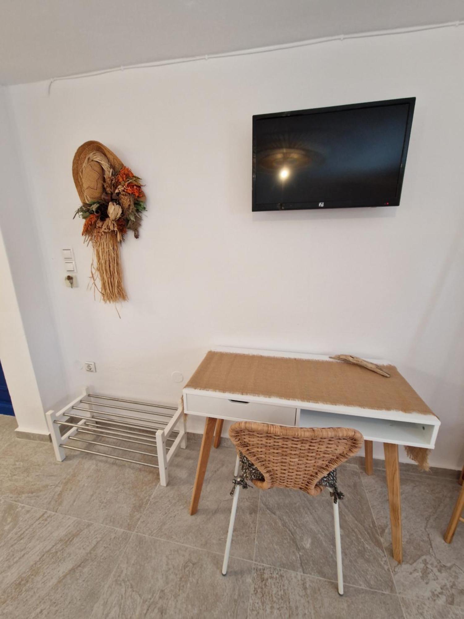 Anamnisi Studio Αδάμας Εξωτερικό φωτογραφία