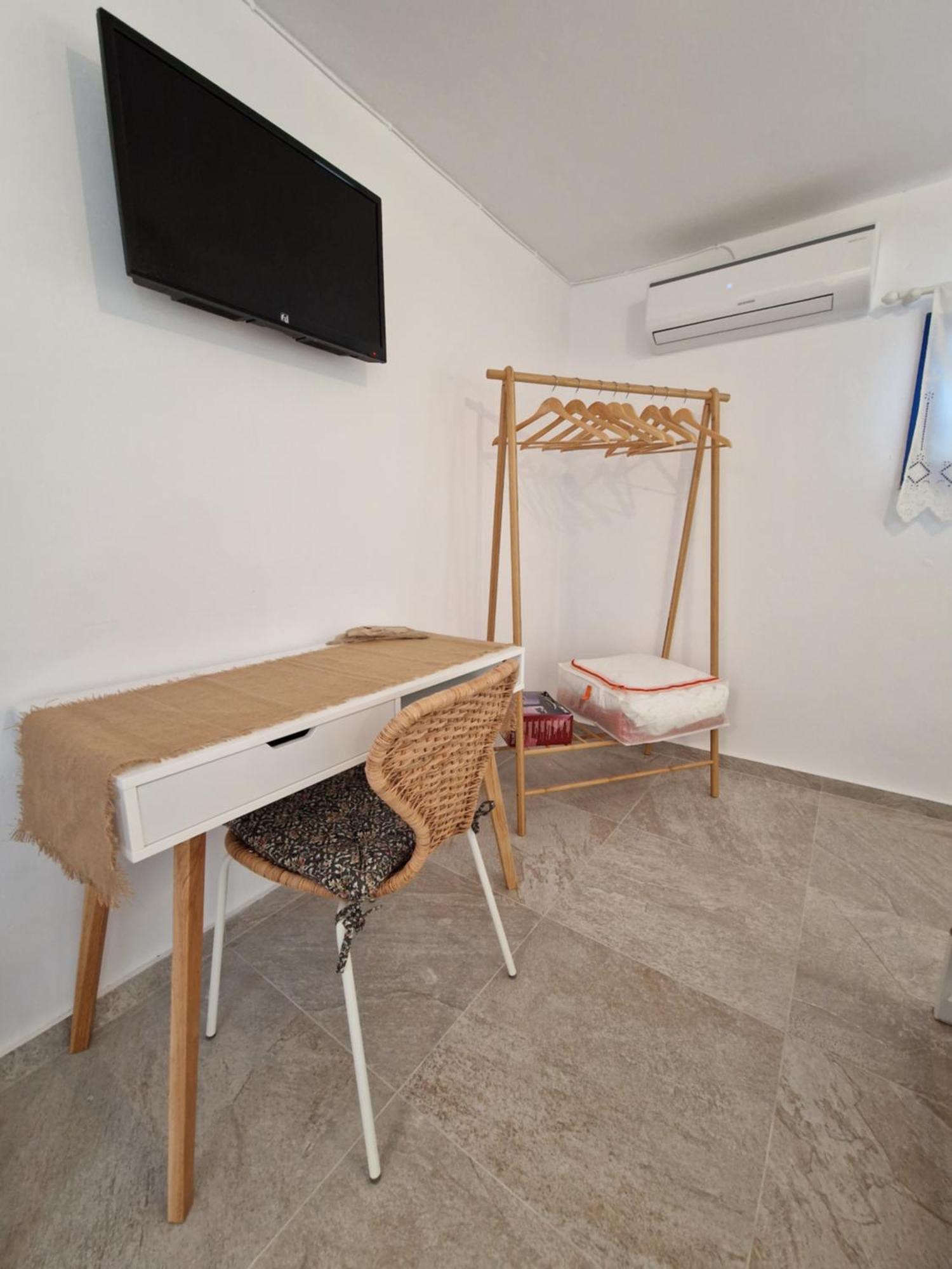 Anamnisi Studio Αδάμας Εξωτερικό φωτογραφία